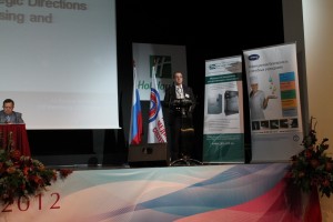 12 октября 2012 г. Пленарное заседание. Выступление с докладом Ганса Клюге, Департамент систем здравоохранения и общественного здоровья, Европейский региональный офис ВОЗ, Дания