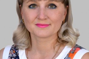 2 место в номинации «Лучшая участковая медицинская сестра» — Киселева Е.Ю., медицинская сестра участковая КМСЧ № 7