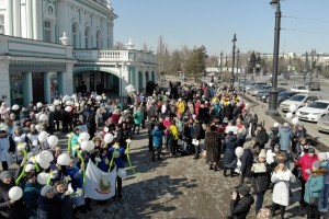 Флешмоб в Омске на ул. Ленина