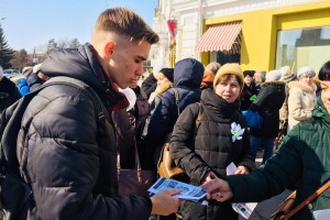 Флешмоб в Омске на ул. Ленина