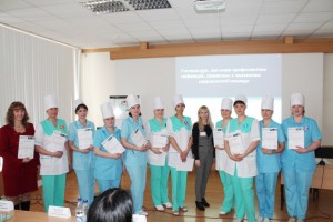 Вручение сертификатов Эскулап-академии медицинским сестрам-преподавателям курса из ОКБ