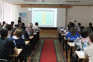 Выступление О.В. Пащенко с докладом об обеспечении венозного периферического доступа
