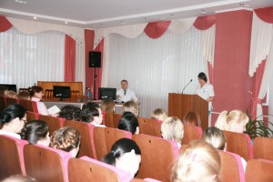 Выступление с докладом О. В. Евлантьевой